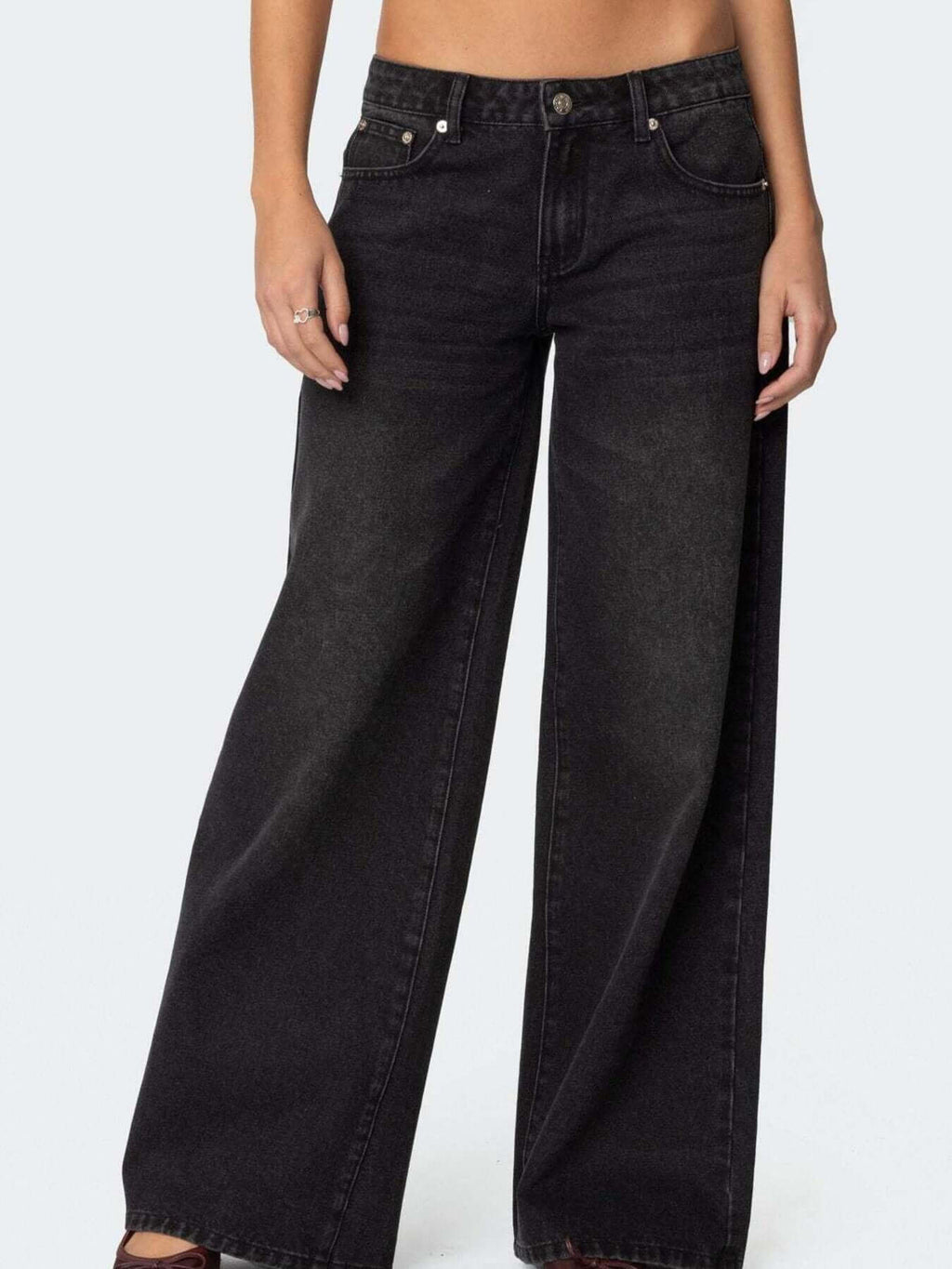 Vintage Wash Wide Leg Jeans 070f095d-c8c1-455b-ae54-553e3def1b11-Max