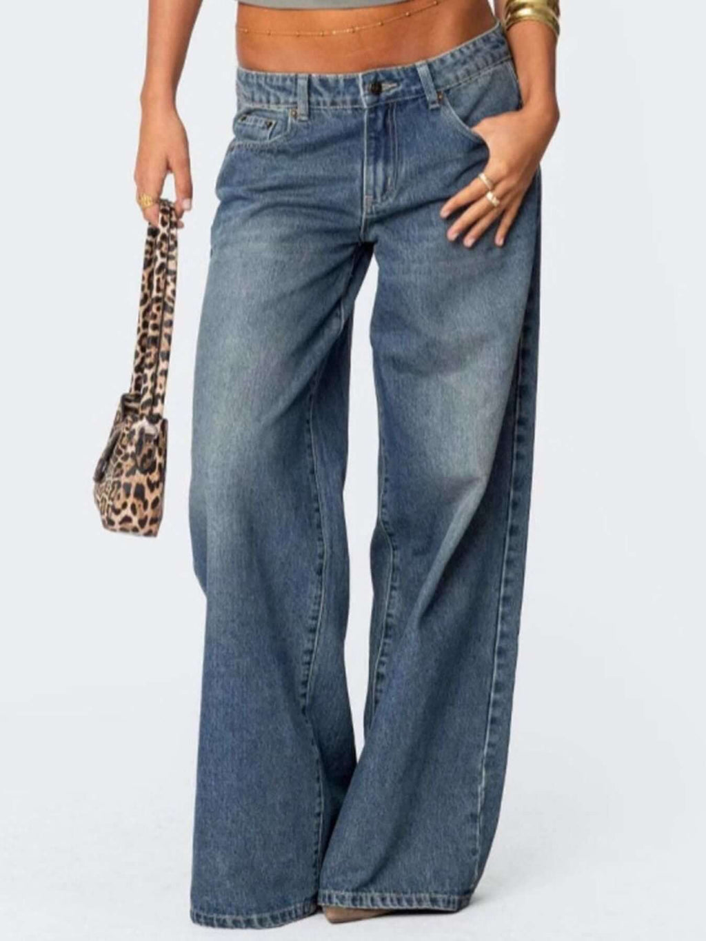 Vintage Wash Wide Leg Jeans 8bf38d52-941a-4894-8ecd-28cf896f100e-Max
