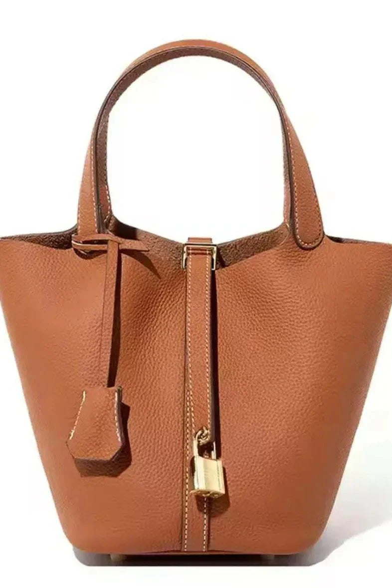 Oleander Luxe Bucket Bag mit Schlossdetail in echtlederoptik bei Velora Lux kaufen