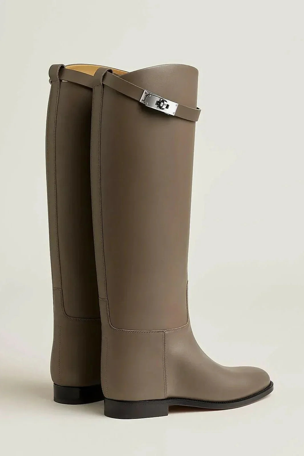 Luxuriöse Stiefel in Leder-Optik