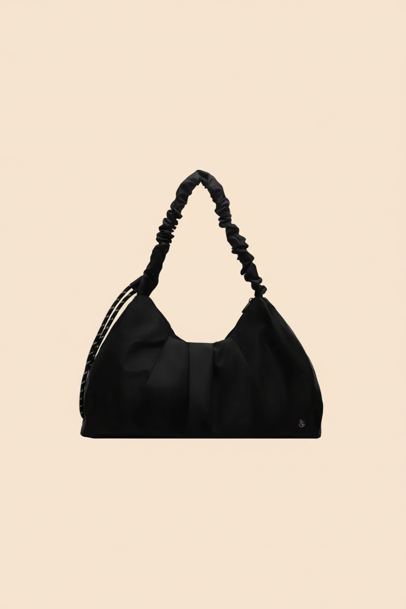 Schwarze Schultertasche mit weicher Form und gerafftem Tragegriff