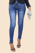 Enge blaue Skinny-Jeans mit leichter Waschung und sichtbaren Nähten