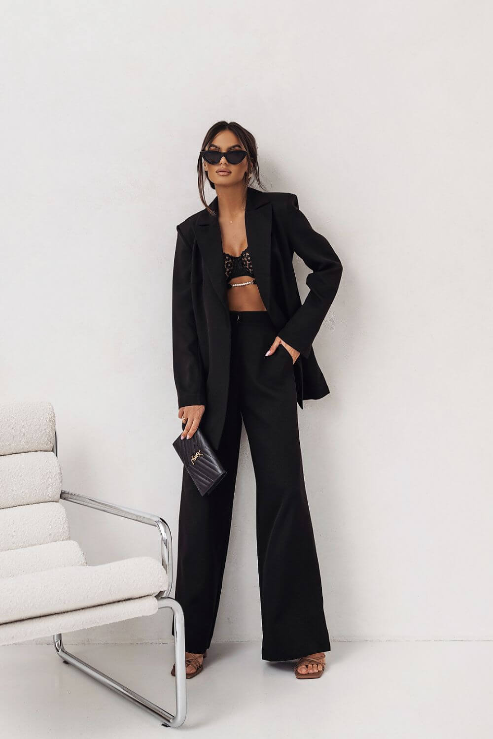 Schwarzer Damen Zweiteiler – Eleganter Hosenanzug für einen zeitlosen Look 
