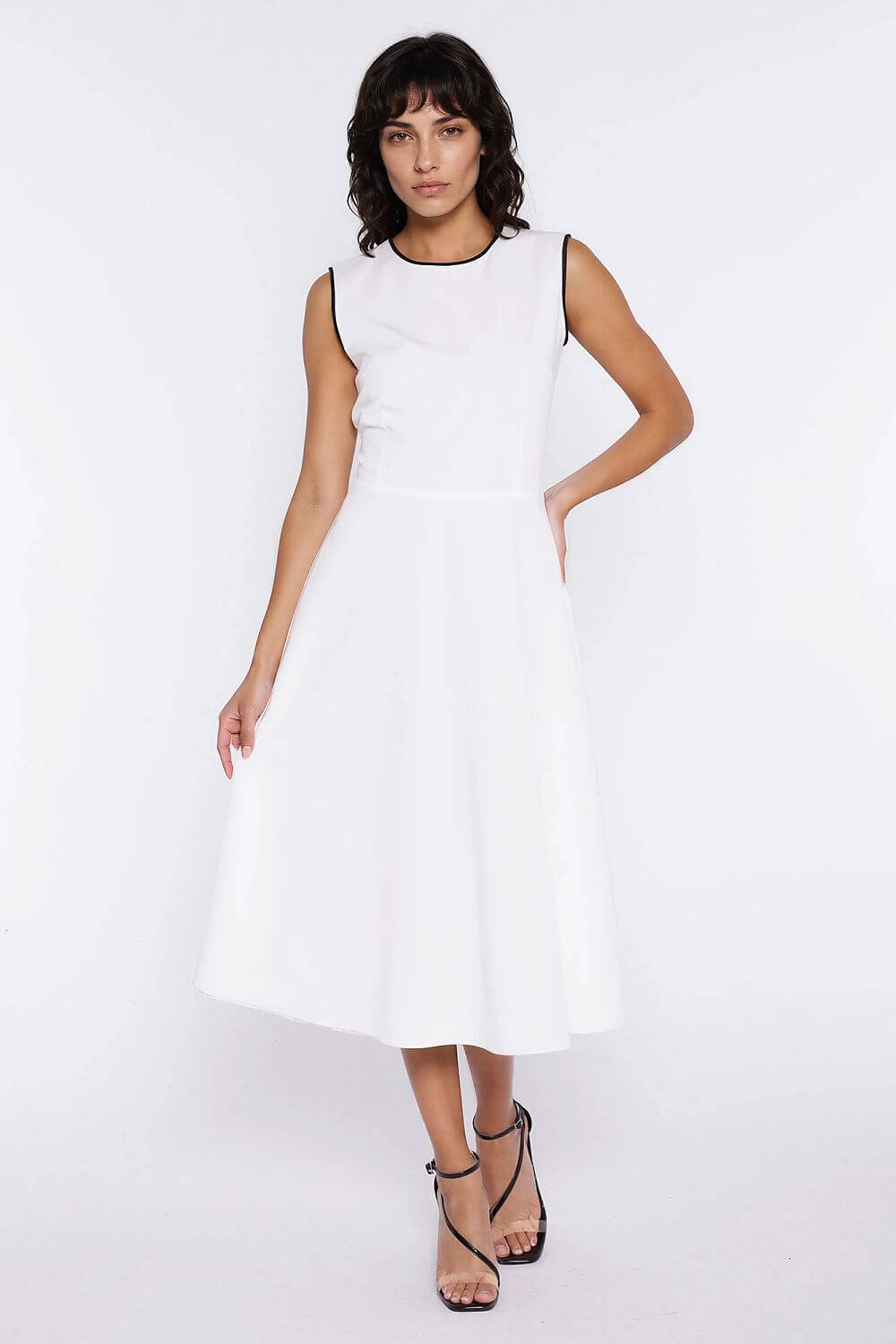 Elegantes beiges Kleid knielang Nife Veloralux