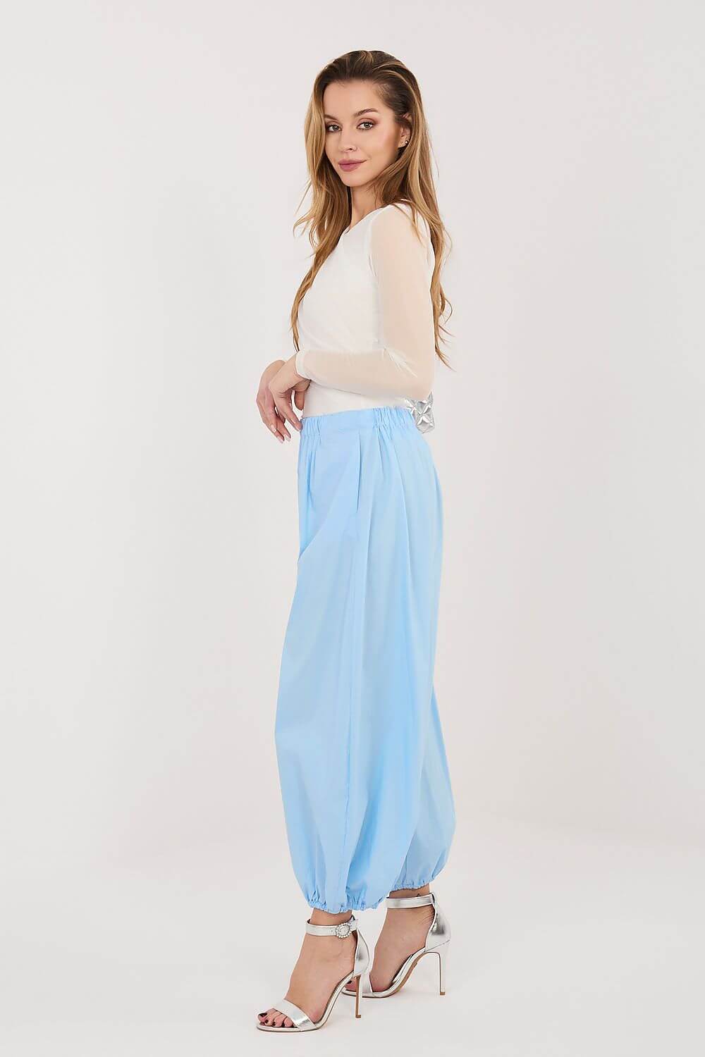 Luftige hellblaue Pluderhose mit hohem Bund für den Sommer – Velora Lux Fashion