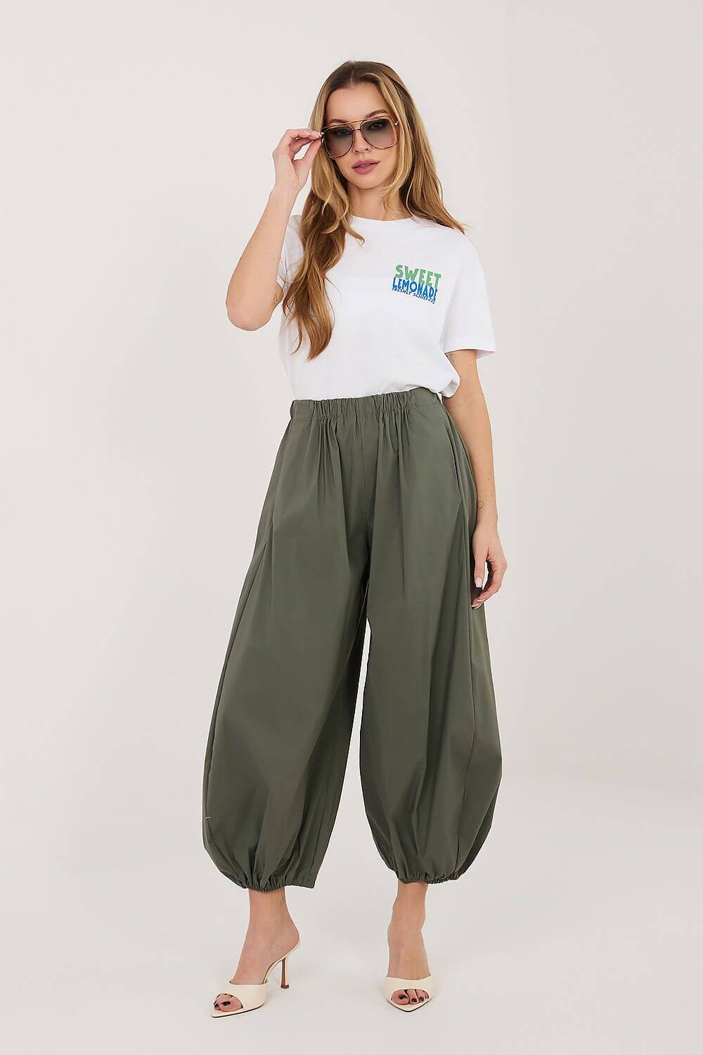  Damen-Stoffhose weit geschnitten in Khaki/Dunkelgrün – Velora Lux Mode