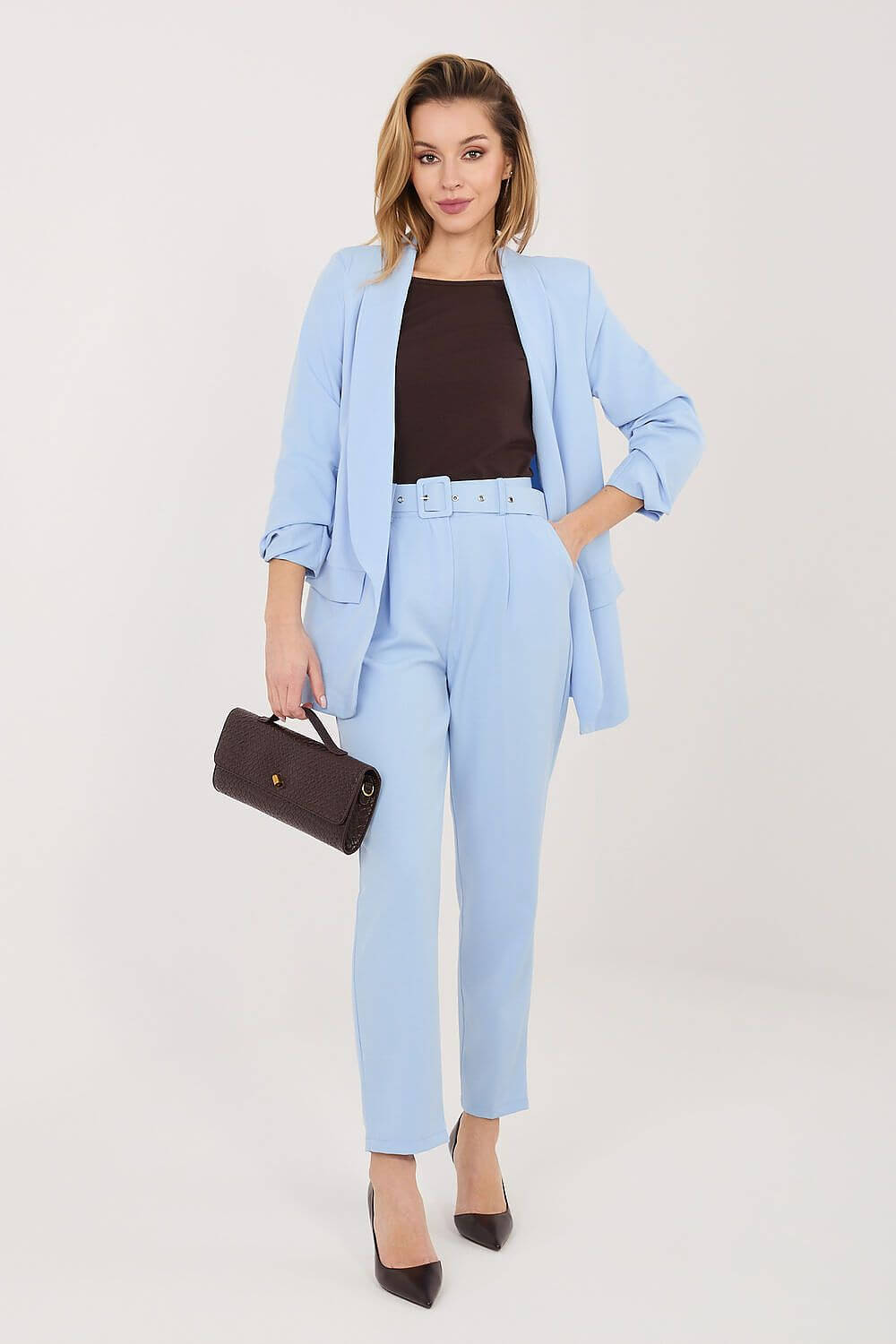 Sommerlicher Hosenanzug für Damen in Hellblau – Velora Lux Parisian Style