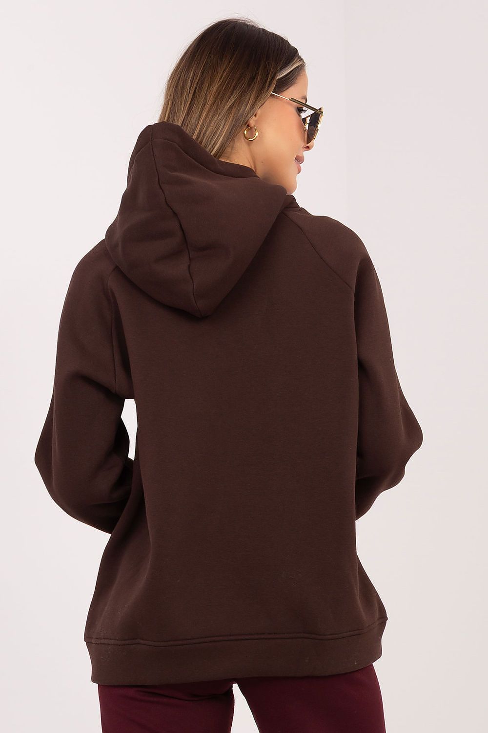 Street Echo Hoodie in Braun Rückansicht Rue Paris – Velora Lux