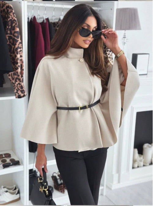 Elegantes Damen Cape in Beige mit Gürtel – Zeitloser Poncho in hochwertiger Woll-Optik für Herbst und Winter – Velora Lux 